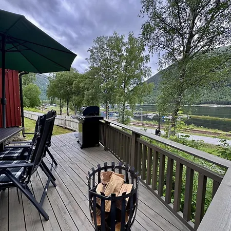 Cozy Overlooking Tinnsjoen 펜션